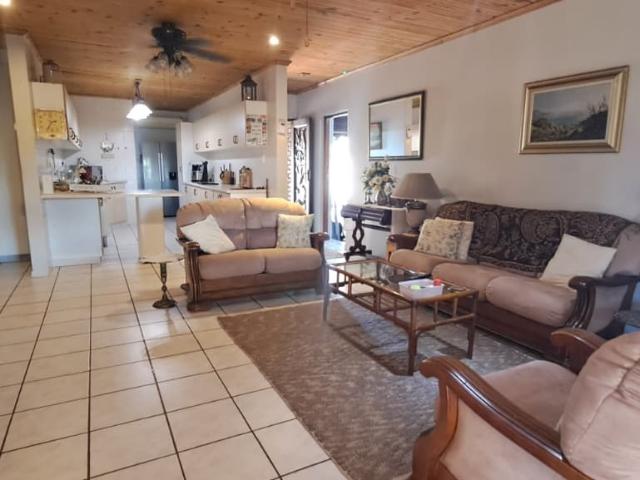 3 Bedroom House For Sale in Birdswood