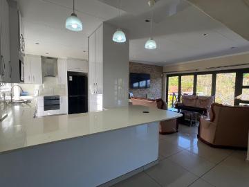 3 Bedroom House For Sale in Blue Bend
