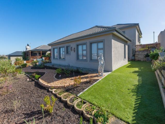 3 Bedroom House For Sale in Blue Mountain Village