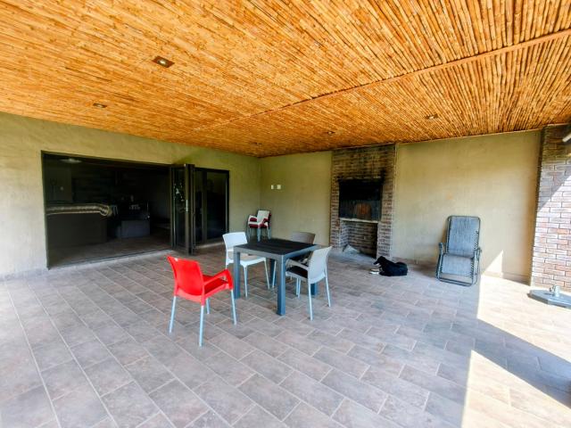 3 Bedroom House For Sale in Blue Saddle Ranches