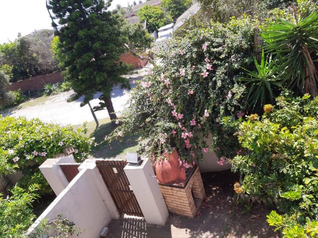 3 Bedroom House For Sale in Bluewater Bay