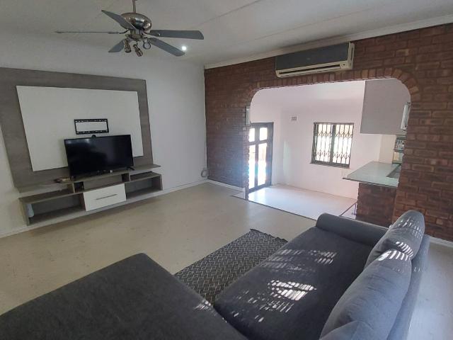 3 Bedroom House For Sale in Bluff