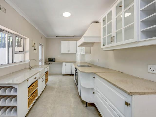 3 Bedroom House For Sale in Blairgowrie