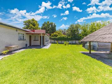 3 Bedroom House For Sale in Blairgowrie