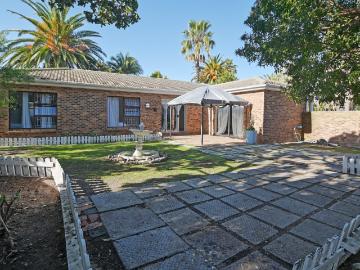 3 Bedroom House For Sale in Blouberg Sands