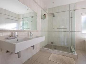 3 Bedroom House For Sale in Bruma