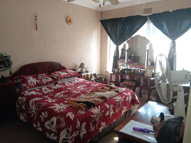 3 Bedroom House For Sale in Brackendowns