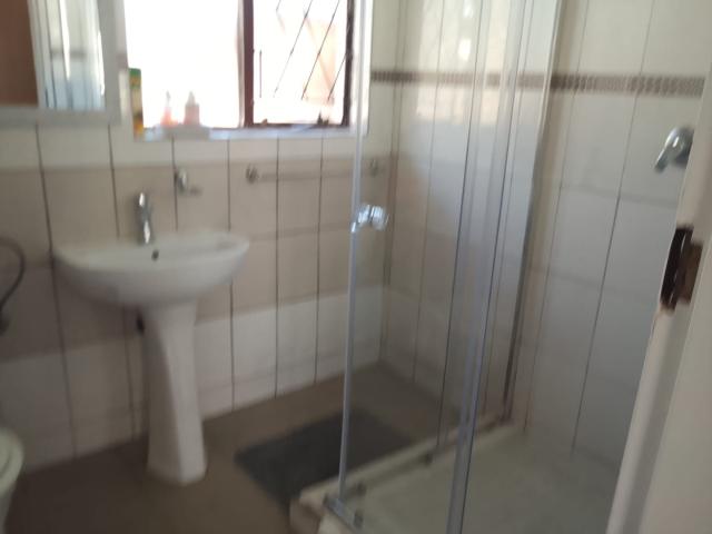 3 Bedroom House For Sale in Brackendowns