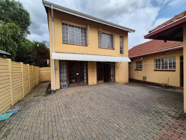 3 Bedroom House For Sale in Brackendowns