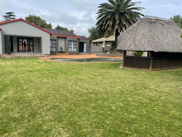 3 Bedroom House For Sale in Brackenhurst