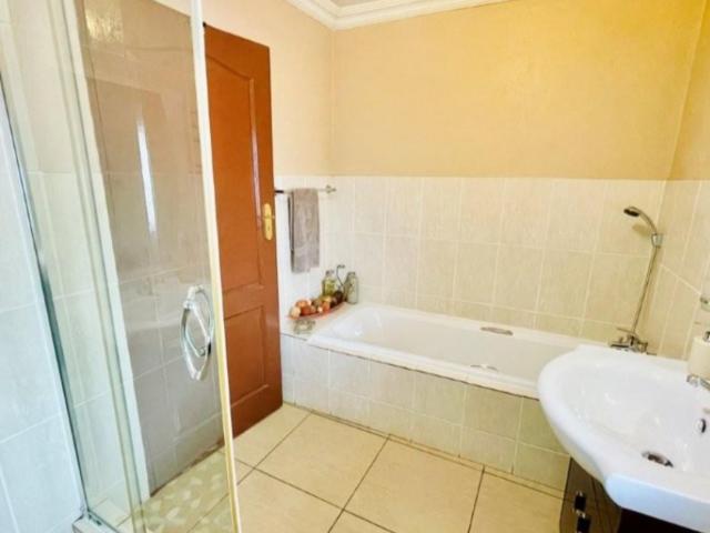 3 Bedroom House For Sale in Brackenhurst