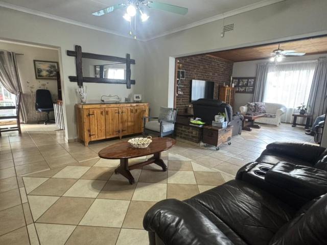 3 Bedroom House For Sale in Brackenhurst
