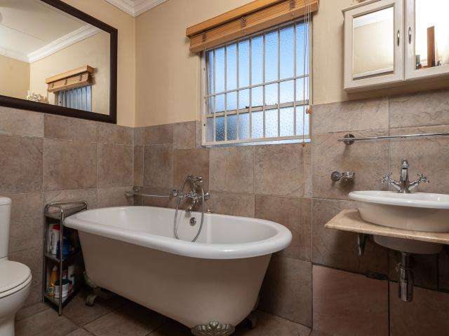 3 Bedroom House For Sale in Brackenhurst