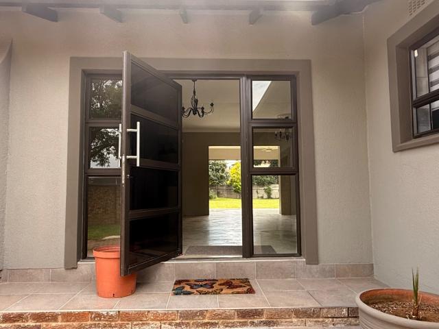 3 Bedroom House For Sale in Brackenhurst