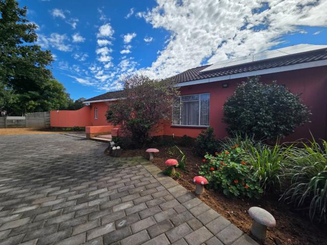 3 Bedroom House For Sale in Brackenhurst