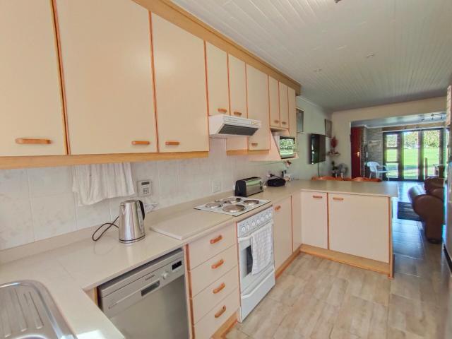 3 Bedroom House For Sale in Brenton On Lake
