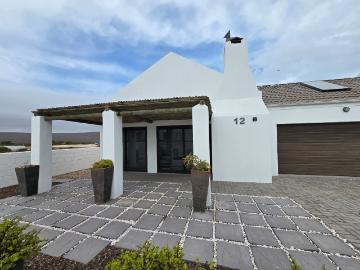 3 Bedroom House For Sale in Britannia Bay