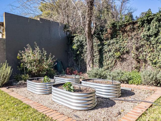3 Bedroom House For Sale in Brixton
