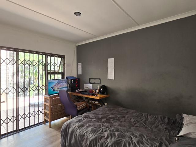 3 Bedroom House For Sale in Gonubie