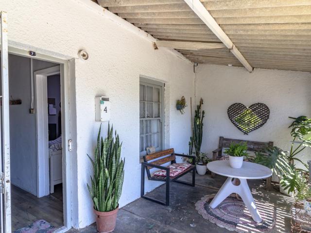 3 Bedroom House For Sale in Gansbaai Central