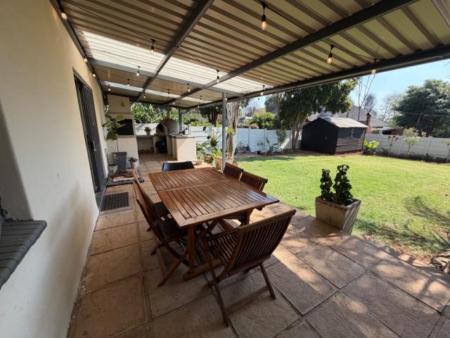 3 Bedroom House For Sale in Garsfontein