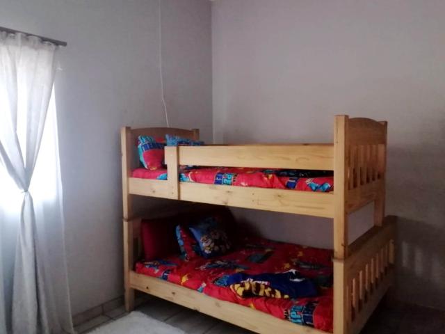 3 Bedroom House For Sale in Geelhoutpark