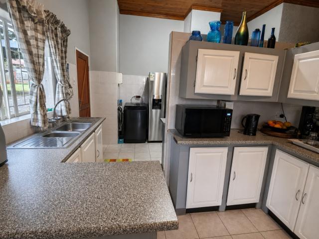 3 Bedroom House For Sale in Geelhoutpark