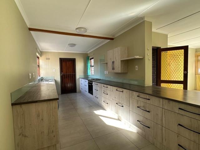 3 Bedroom House For Sale in George East