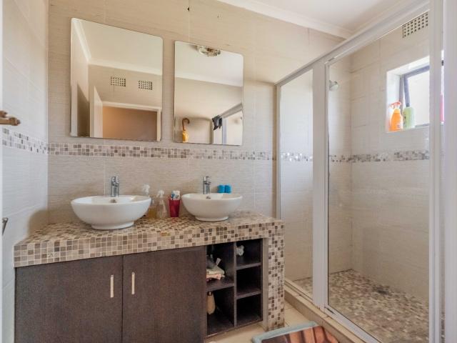 3 Bedroom House For Sale in Glen Anil