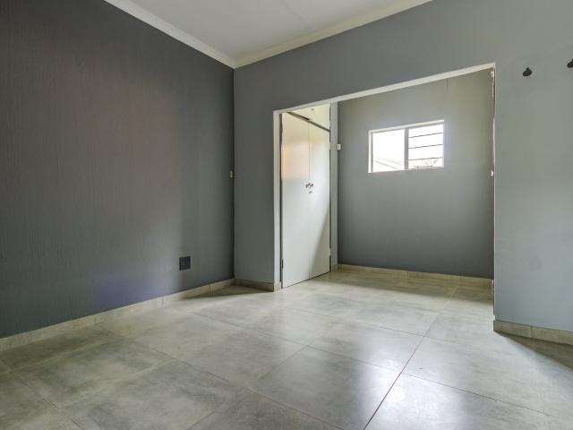 3 Bedroom House For Sale in Glen Marais