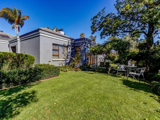3 Bedroom House For Sale in Glen Marais