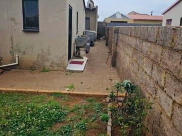 3 Bedroom House For Sale in Glen Ridge