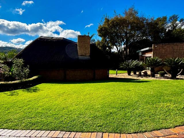 3 Bedroom House For Sale in Glenvista