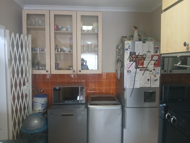 3 Bedroom House For Sale in Glenvista