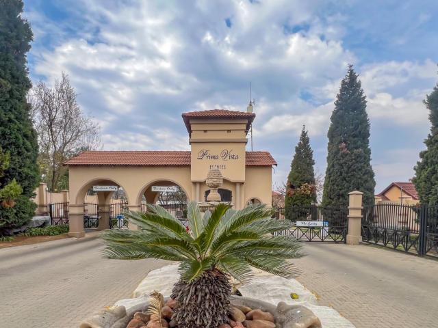 3 Bedroom House For Sale in Glenvista