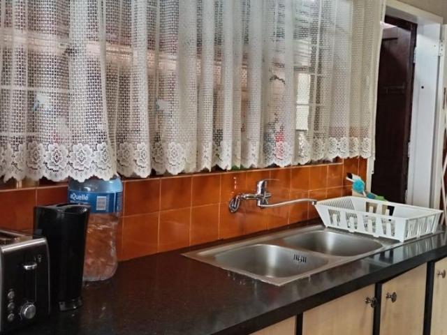 3 Bedroom House For Sale in Glenvista