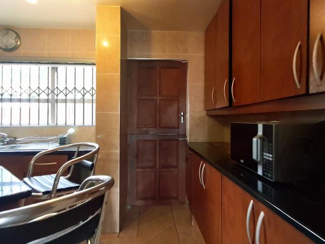 3 Bedroom House For Sale in Glenvista