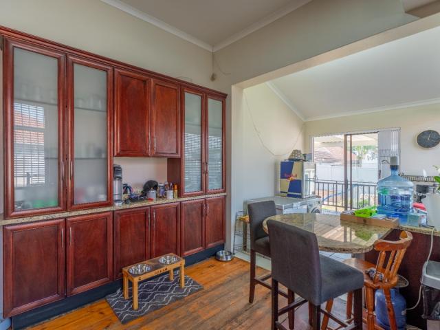 3 Bedroom House For Sale in Glenwood