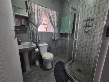3 Bedroom House For Sale in Greenhills