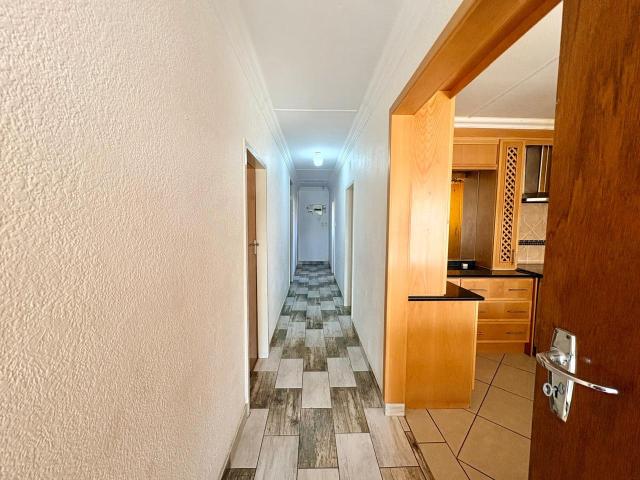 3 Bedroom House For Sale in Greenhills