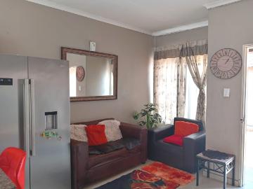 3 Bedroom House For Sale in Greenhills
