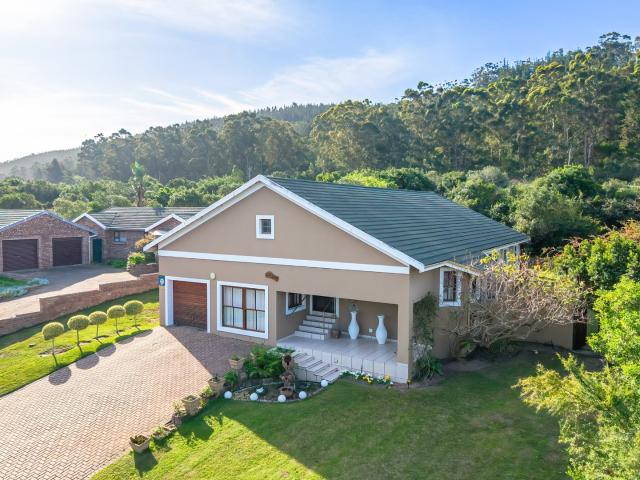 3 Bedroom House For Sale in Groenvallei