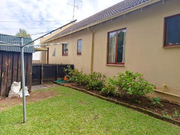 3 Bedroom House For Sale in Douglasdale