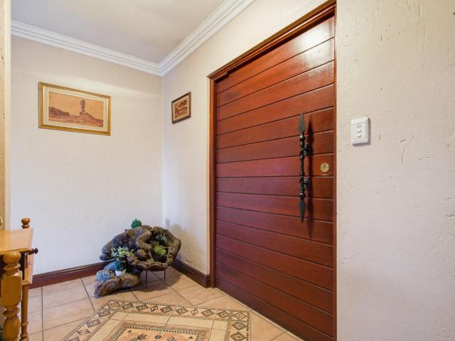 3 Bedroom House For Sale in Dayanglen