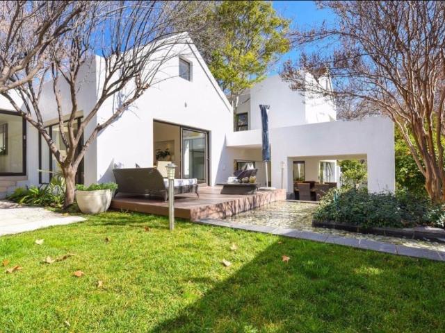 3 Bedroom House For Sale in Dainfern Golf Estate
