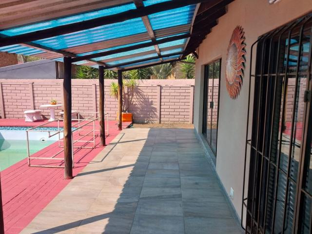 3 Bedroom House For Sale in Dalpark