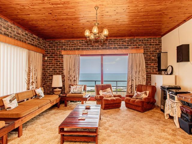 3 Bedroom House For Sale in Dana Bay