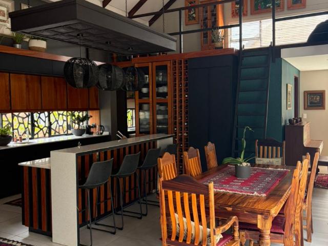 3 Bedroom House For Sale in De Land Estate