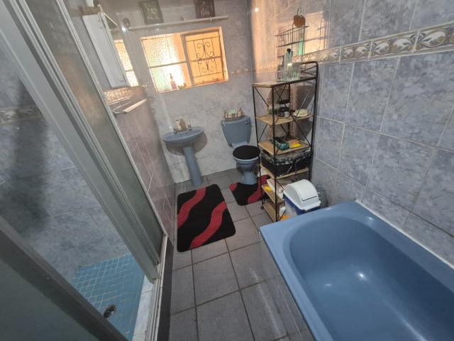 3 Bedroom House For Sale in Delville