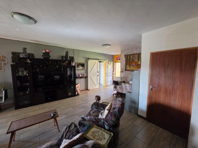 3 Bedroom House For Sale in Dullstroom